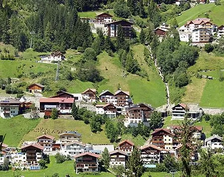 Karin Apartament *